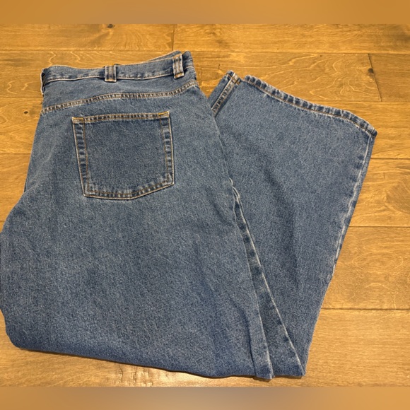 Wrangler Relaxed Fit Blue Jeans - Picture 1 of 2